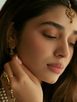 Heroine Krithi Shetty Pics